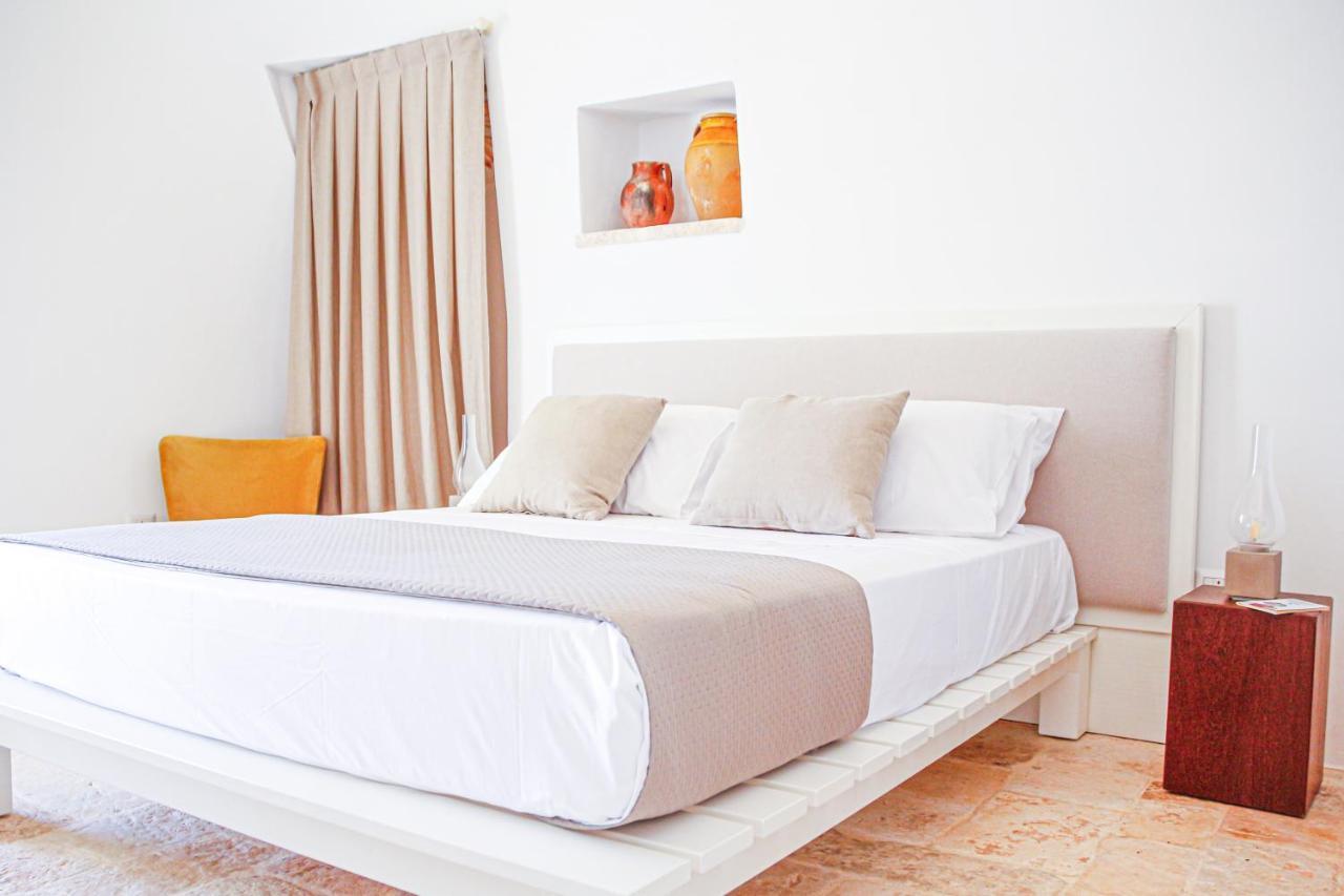 Agrosilente Bed and Breakfast Locorotondo Exteriör bild